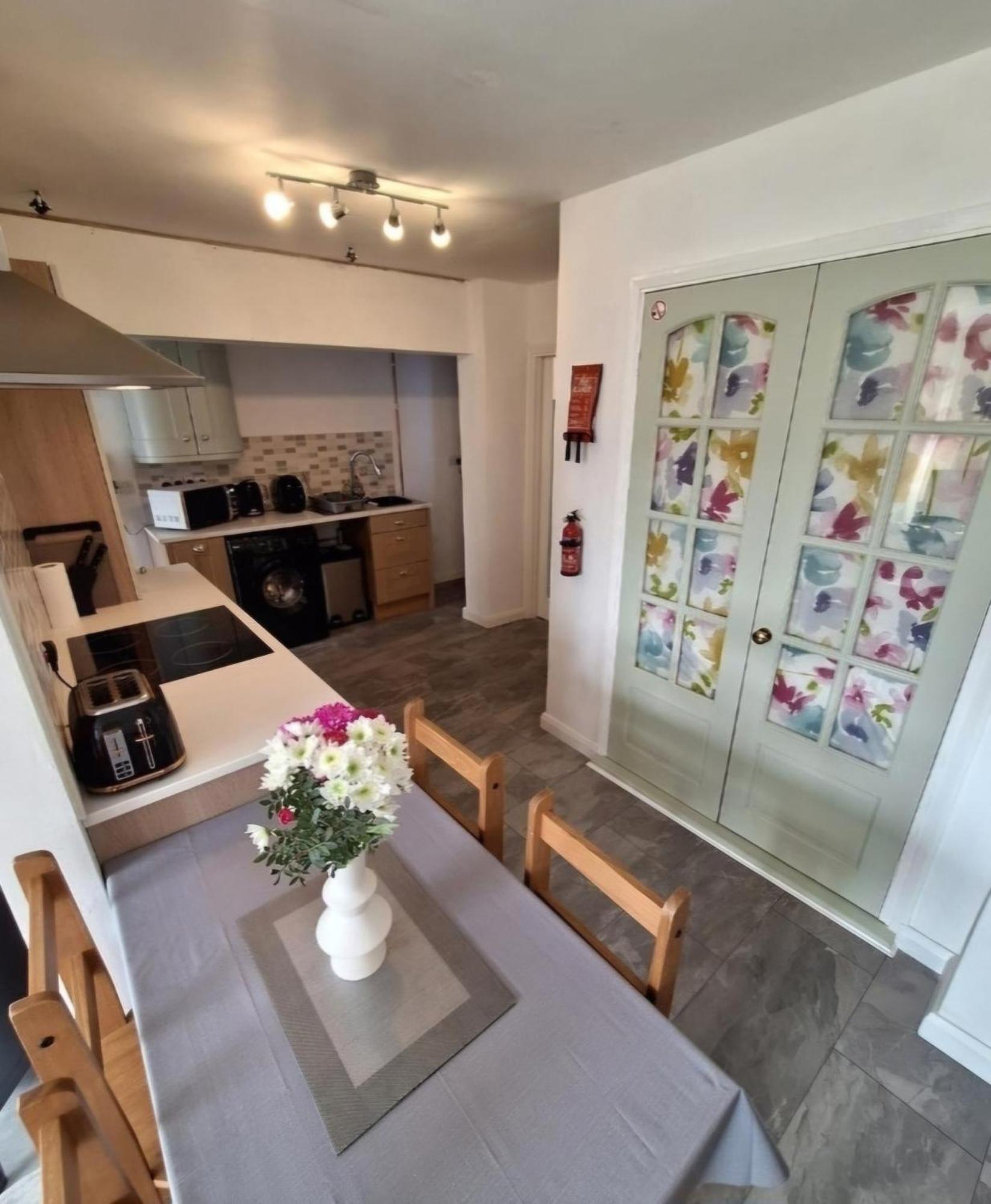 Beautiful 2 Bedroom Annexe In Popular Town Location Narberth Exteriör bild